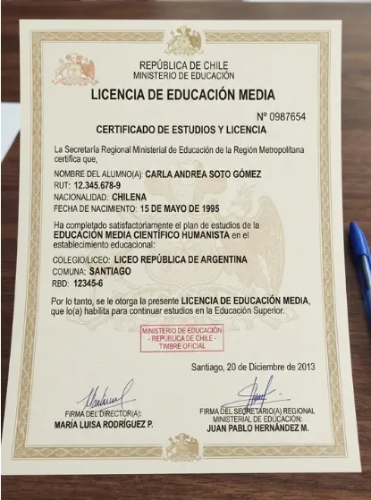 Cómo obtener la Licencia de Educación Media en línea